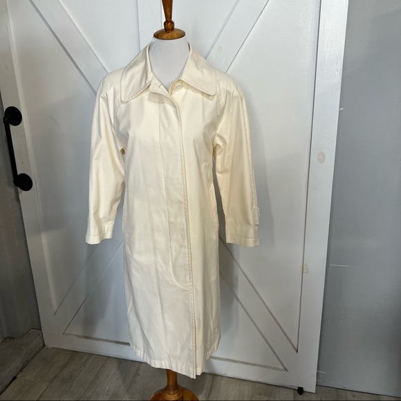 London Fog cream trench coat - Picture 8 of 13